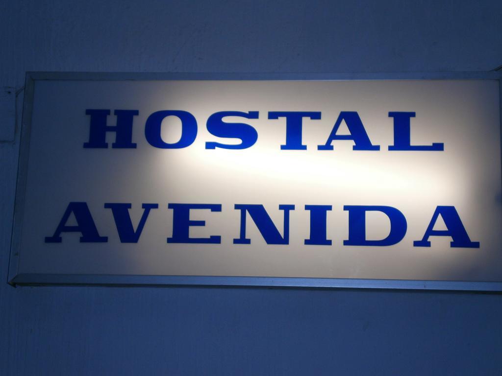 קואנקה Hostal Residencia Avenida מראה חיצוני תמונה