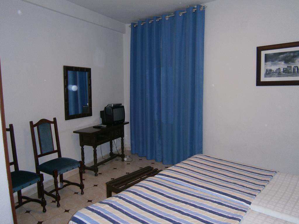 קואנקה Hostal Residencia Avenida מראה חיצוני תמונה