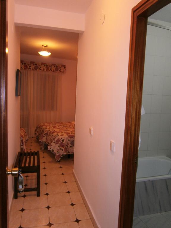 קואנקה Hostal Residencia Avenida מראה חיצוני תמונה