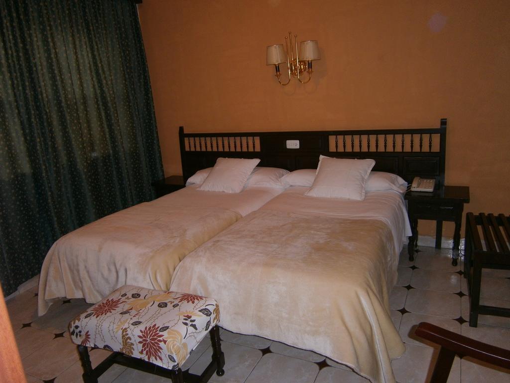קואנקה Hostal Residencia Avenida מראה חיצוני תמונה