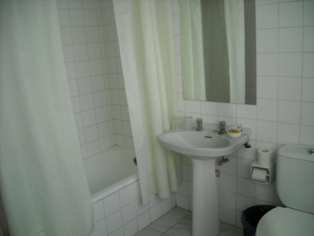 קואנקה Hostal Residencia Avenida חדר תמונה